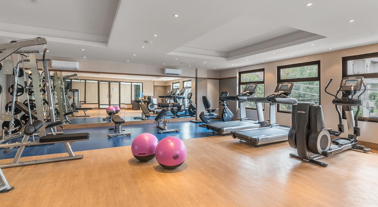 Henann Prime Beach Resort Balabag (Boracay) Exterior foto The gym at the hotel